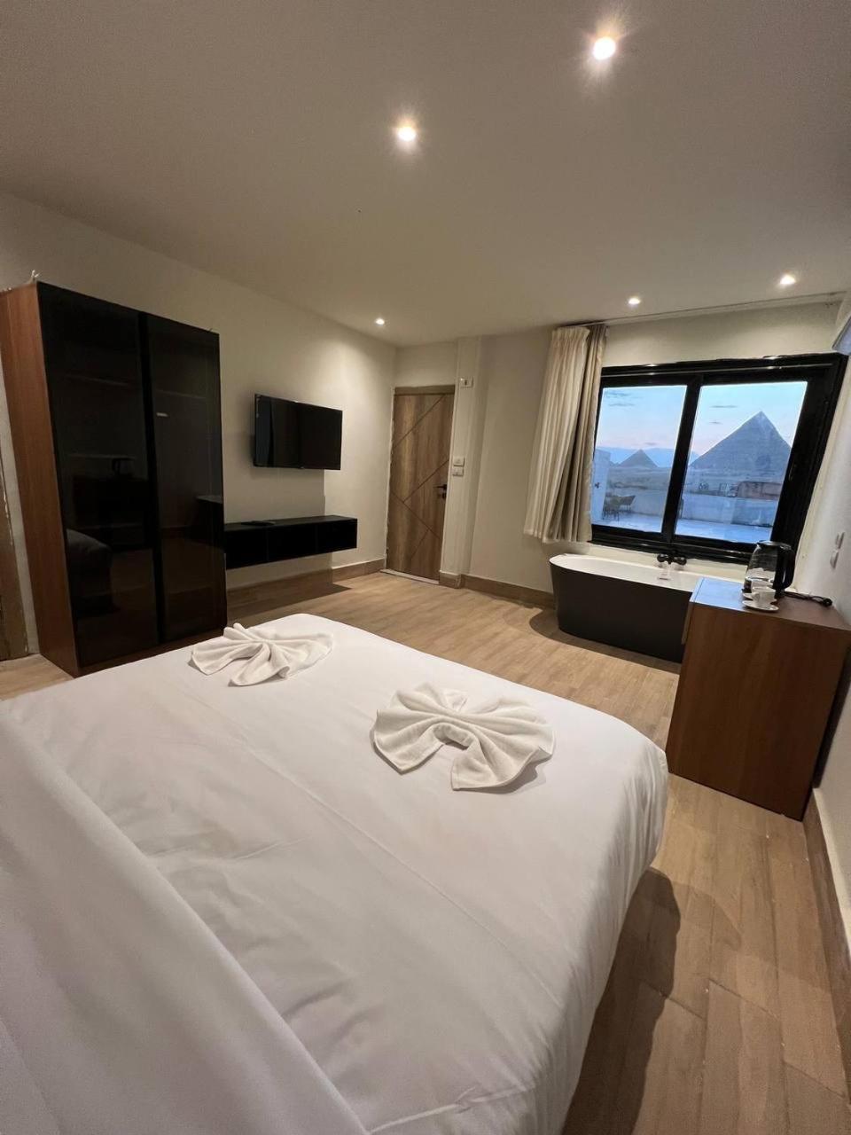 Kafret el-Gabal Maro Pyramids Hotel מראה חיצוני תמונה