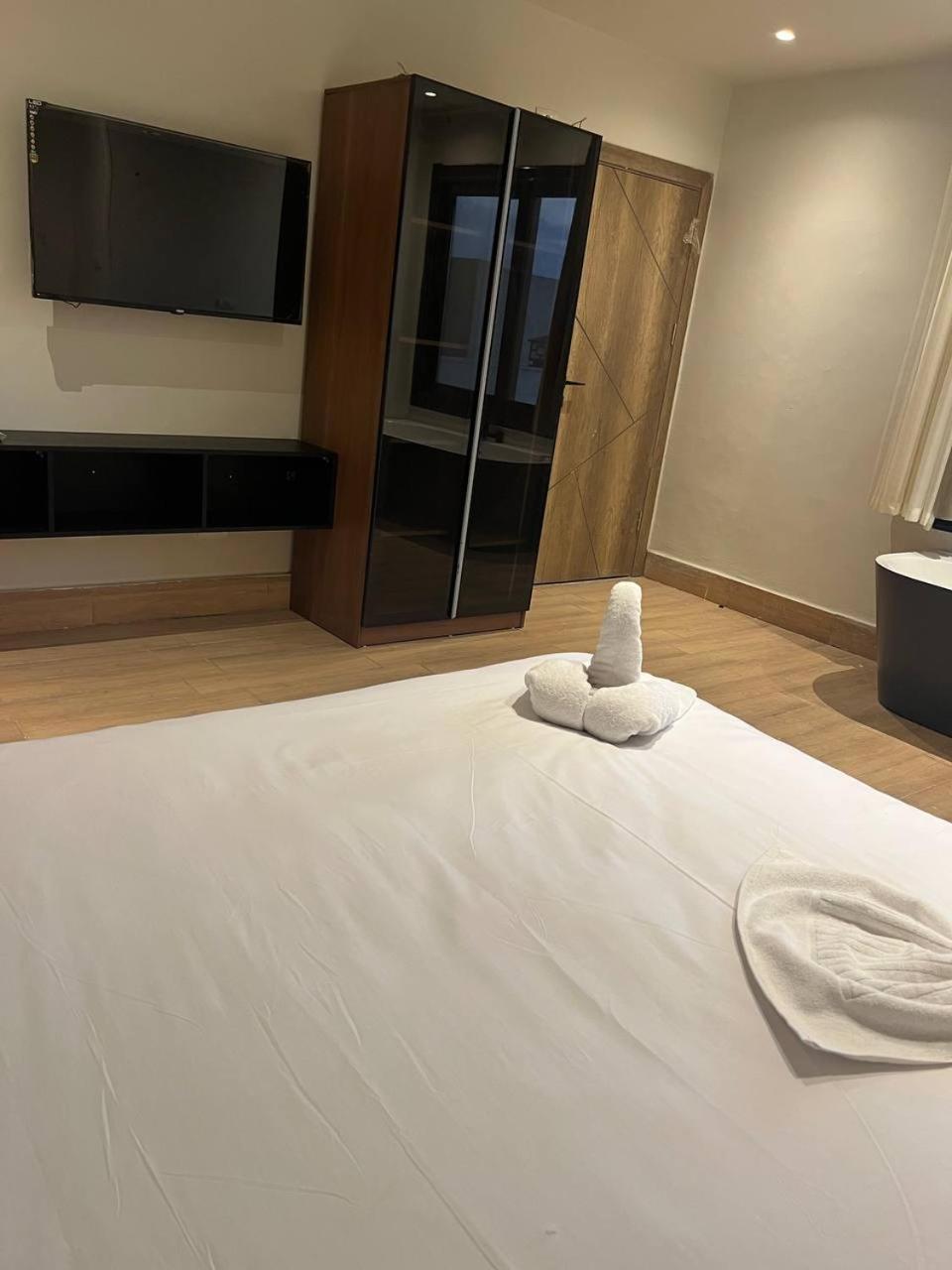 Kafret el-Gabal Maro Pyramids Hotel מראה חיצוני תמונה