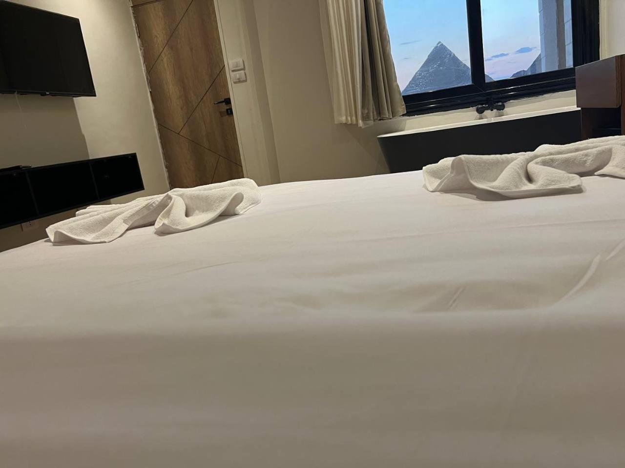 Kafret el-Gabal Maro Pyramids Hotel מראה חיצוני תמונה