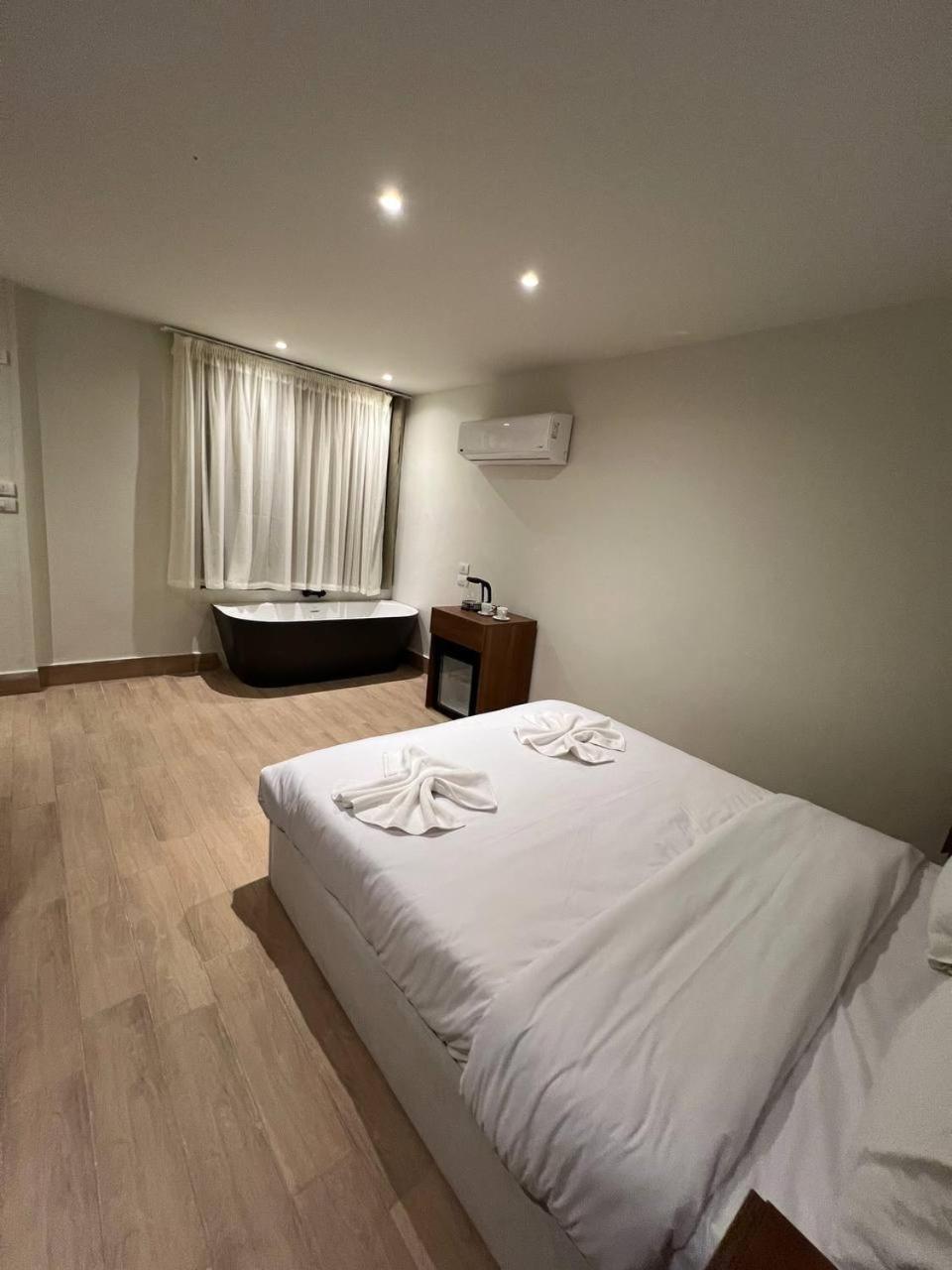 Kafret el-Gabal Maro Pyramids Hotel מראה חיצוני תמונה