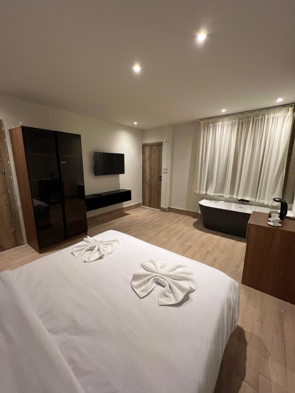 Kafret el-Gabal Maro Pyramids Hotel מראה חיצוני תמונה