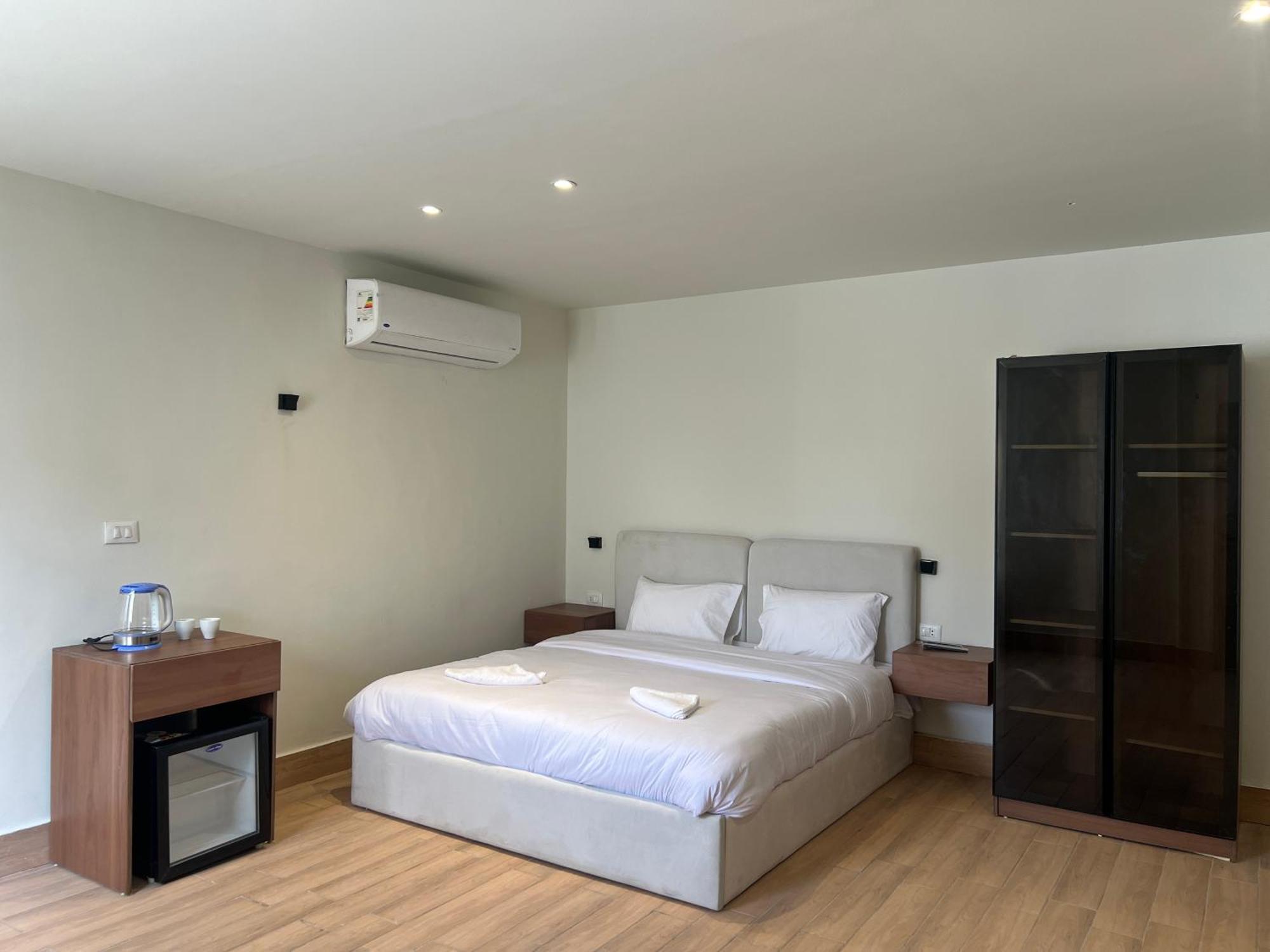 Kafret el-Gabal Maro Pyramids Hotel מראה חיצוני תמונה