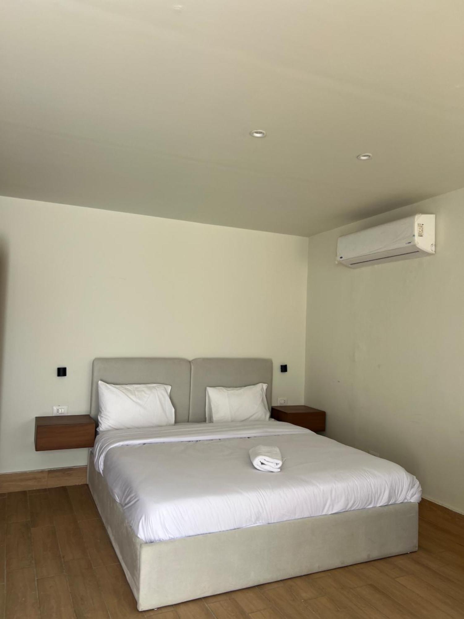 Kafret el-Gabal Maro Pyramids Hotel מראה חיצוני תמונה