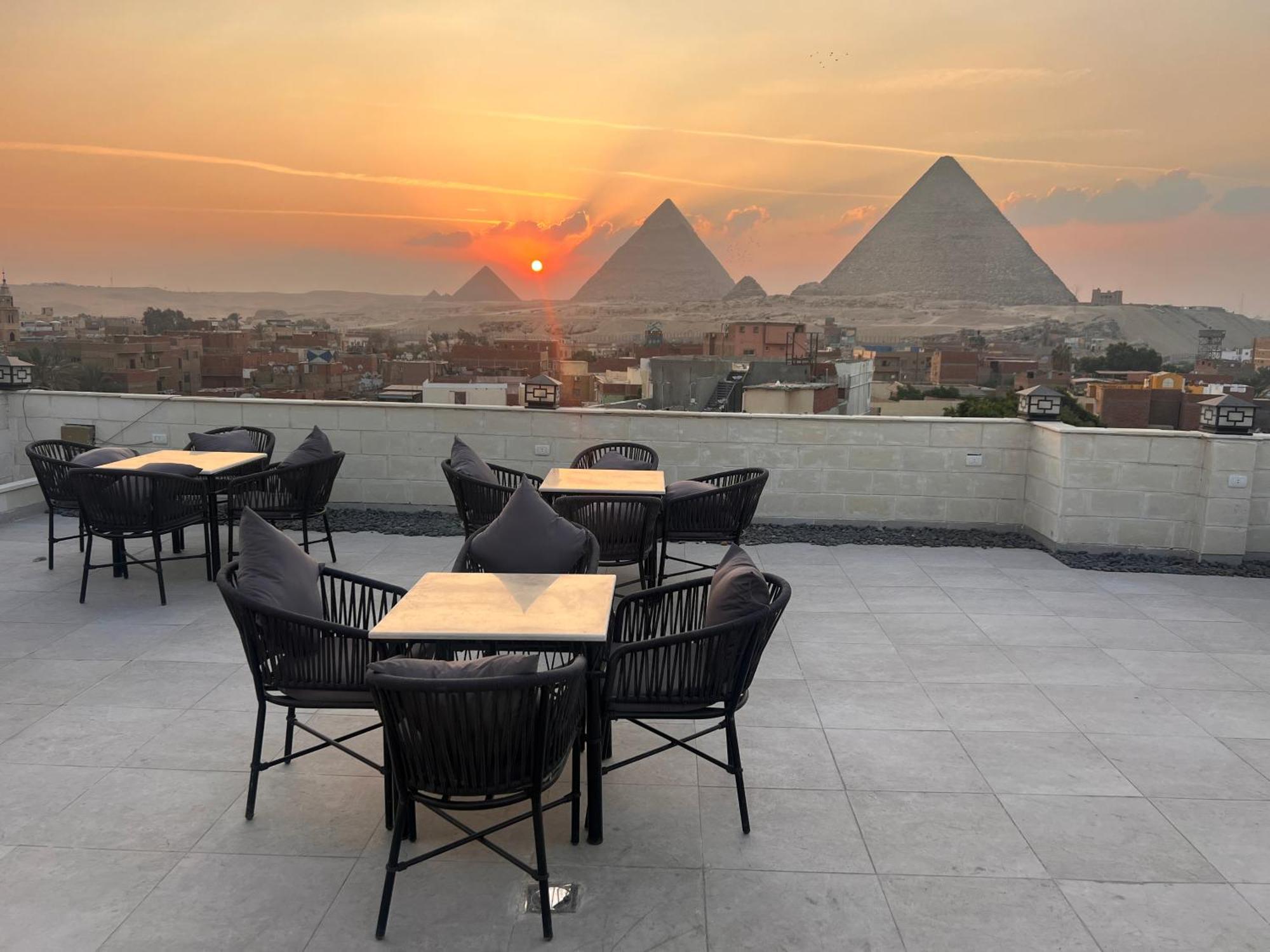 Kafret el-Gabal Maro Pyramids Hotel מראה חיצוני תמונה